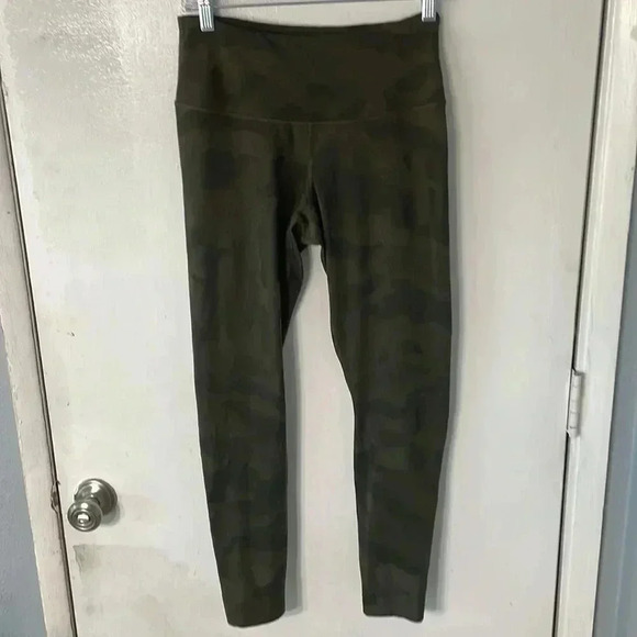 The northface motivation high rise tights camo - Picture 3 of 9